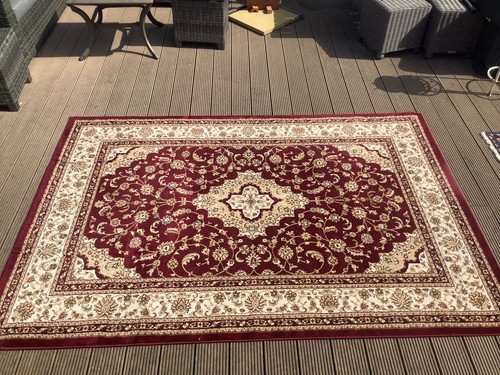 Traditional style rug - traditional,