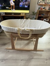 Organic Wheat Knitted Moses Basket, Mattress & Walnut Rocking Stand White