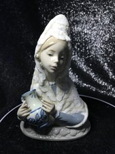 Lladro~5670~Very Rare~Beautiful Bust of girl with jug~Fabulous Condition