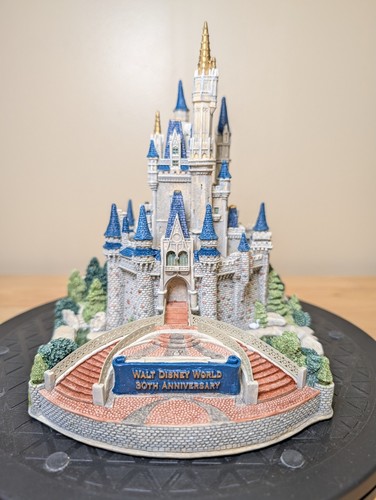 Lilliput lane disney - lilliput, 30th