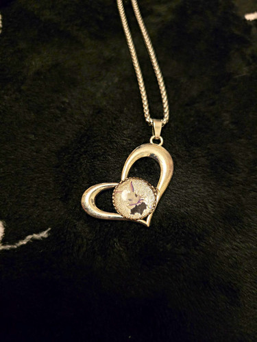 Silver tone heart pendant - tone,
