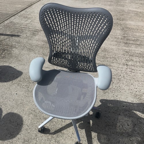 Authentic herman miller mirra - herman,