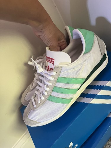 Limited edition adidas - limited,