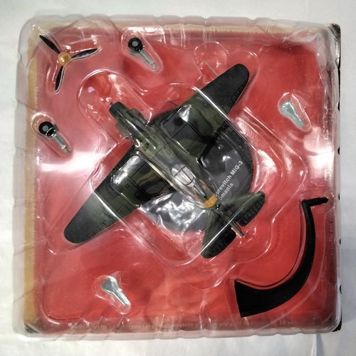 Altaya die cast model - cast,
