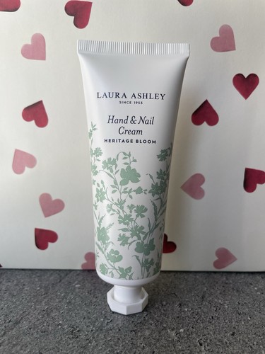 Laura ashley hand - laura, cream