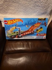 Hot Wheels 4 Lane Elimination