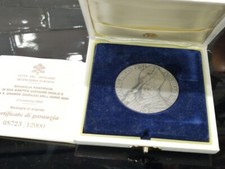 Yr 2000 Vatican City medal Pope John Paul II silver COA, 40 grammes .986 silver