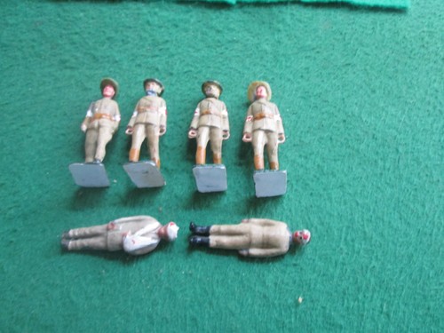 Britains lead soldiers - x,