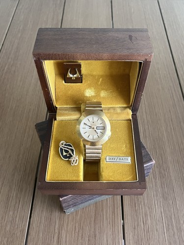 1970 bulova accutron - bulova,