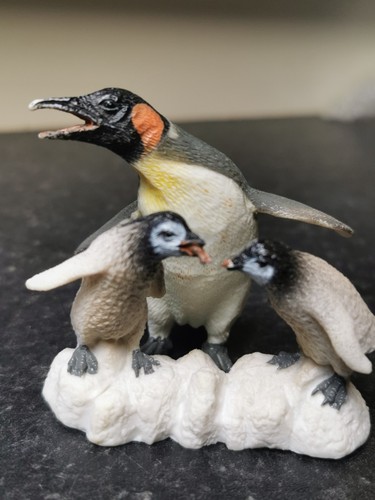 Happy kin toys ltd emperor - kin,