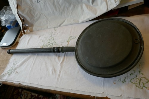 Antique bed pan - bed, late
