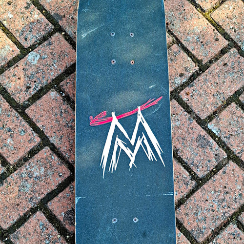 Complete skateboard with - skateboard,