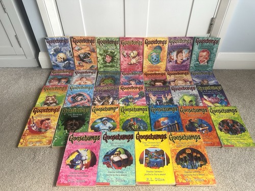 Goosebumps book bundle - x, 32