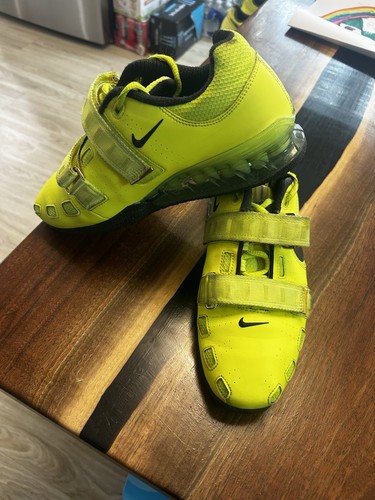Size nike romaleos 2 volt - 9,
