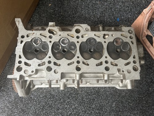 Passat cylinder head - vw,