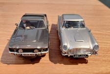 2 X JAMES BOND ASTON MARTIN
