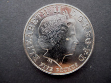 2005 qe11 coin five pounds - gb,