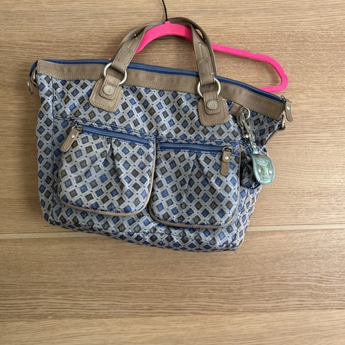 George gina lucy ggl - gina,