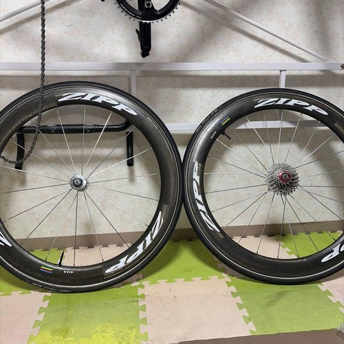 Zipp404 front and - front, rear