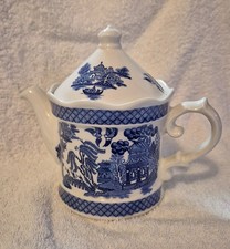 Vintage Willow Pattern Teapot