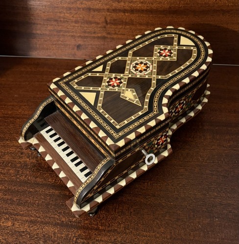 Tunbridge style box inlaid - tunbridge,