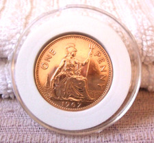 ELIZABETH II UNCIRCULATED