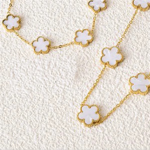 New gold plated clover - new,