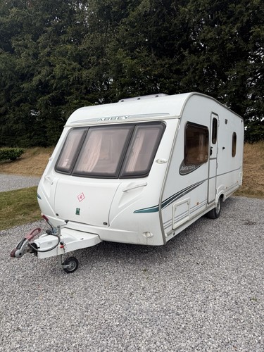 Abbey berth caravan 2004 - caravan,