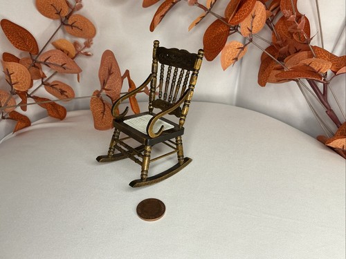 Scale dollhouse wooden - 1:12,