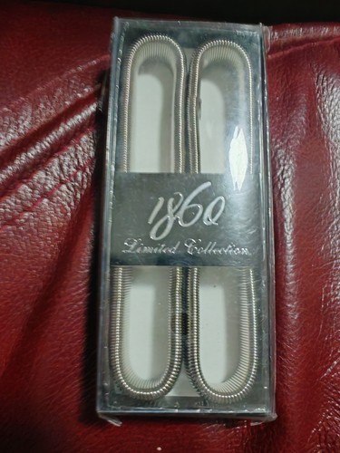 Vintage metal spring - , sleeve