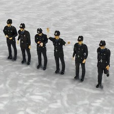 FG32 1960s Policemen Figures