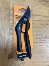 Fiskars P26 SingleStep Pruner