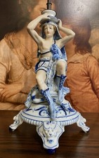 ART DECO BLUE & WHITE FIGURAL