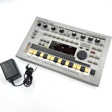 Roland MC-303 Sequencer