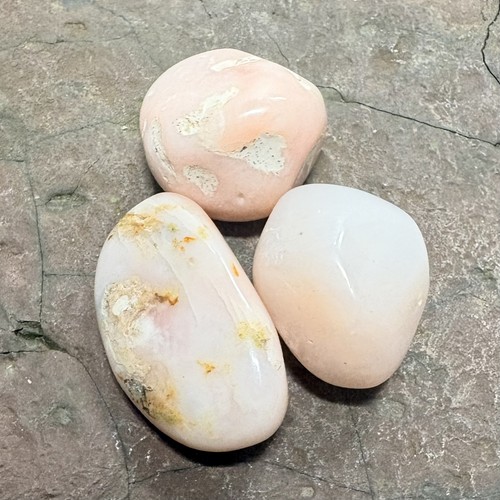 Beautiful genuine opal - beautiful, pink