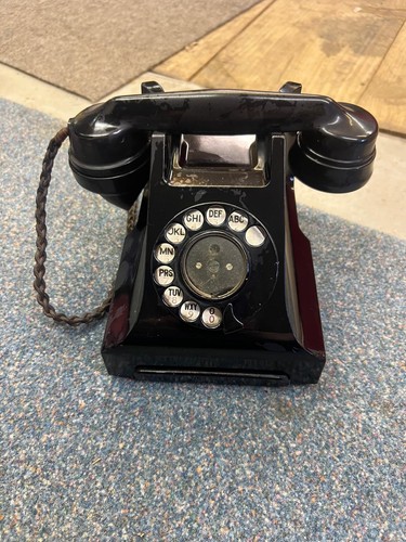 Superb jet black bakelite - superb,