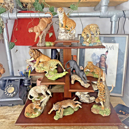 Franklin mint great - franklin, cats