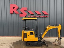 JCB 15C-1 y2019 1828 hrs 2