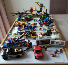 LEGO CITY COLLECTION. 14 SETS PLUS 2 LEGO CITY ARCTIC F.O.C