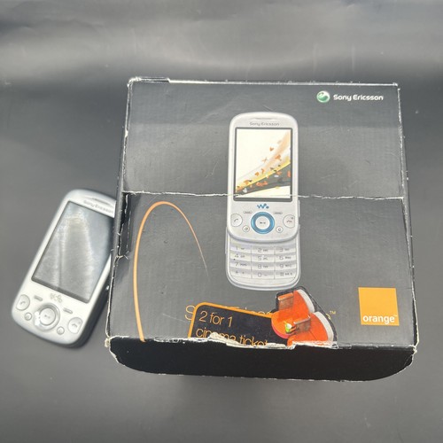 Sony ericsson w20i - ericsson,