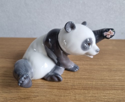 Lladro porcelain figurine - lladro,