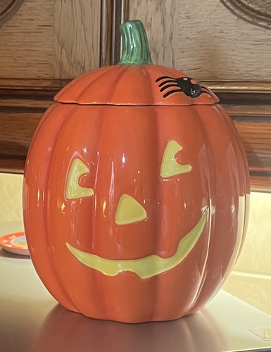 Ceramic orange pumpkin - orange,