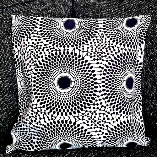 Black white sofa - black,