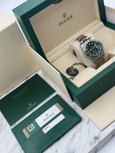 Rolex submariner hulk 116610lv - rolex,