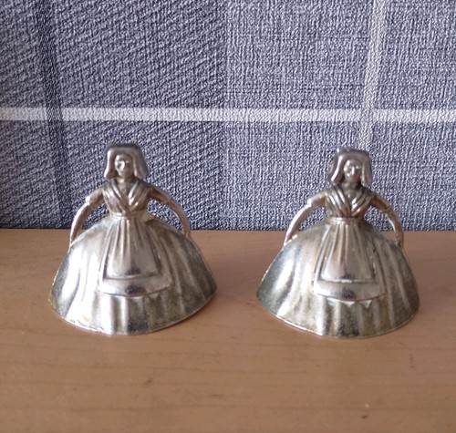 Small vintage metal maid - small,