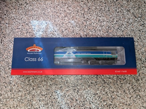 Bachmann class 66711 - class, 66