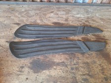 Vespa ET2 50 ET4 125 - Lower Feet Floor Foot Board Rubber Mat Covers Left Right