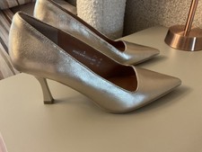 MARKS & SPENCER GOLD GOLD LEATHER 5UK 38EU COURT SHOES 3” HEEL - NEW & UNWORN!!