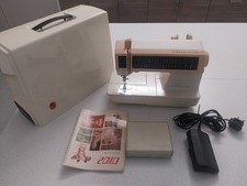 Singer Futura 2010 Sewing Machine VINTAGE 