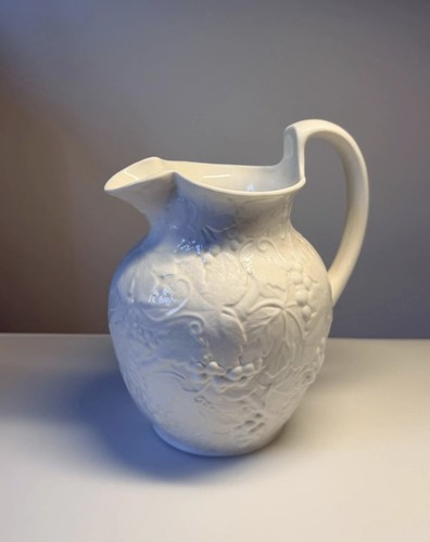 Large vintage wedgwood - large,